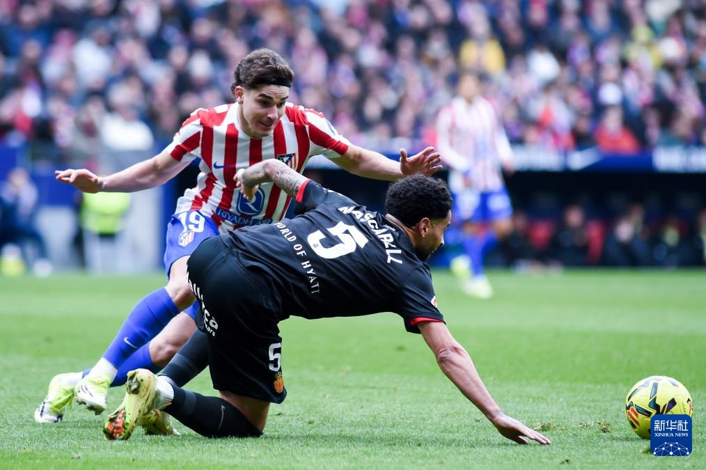 《神之天平》铁镐怎么获得